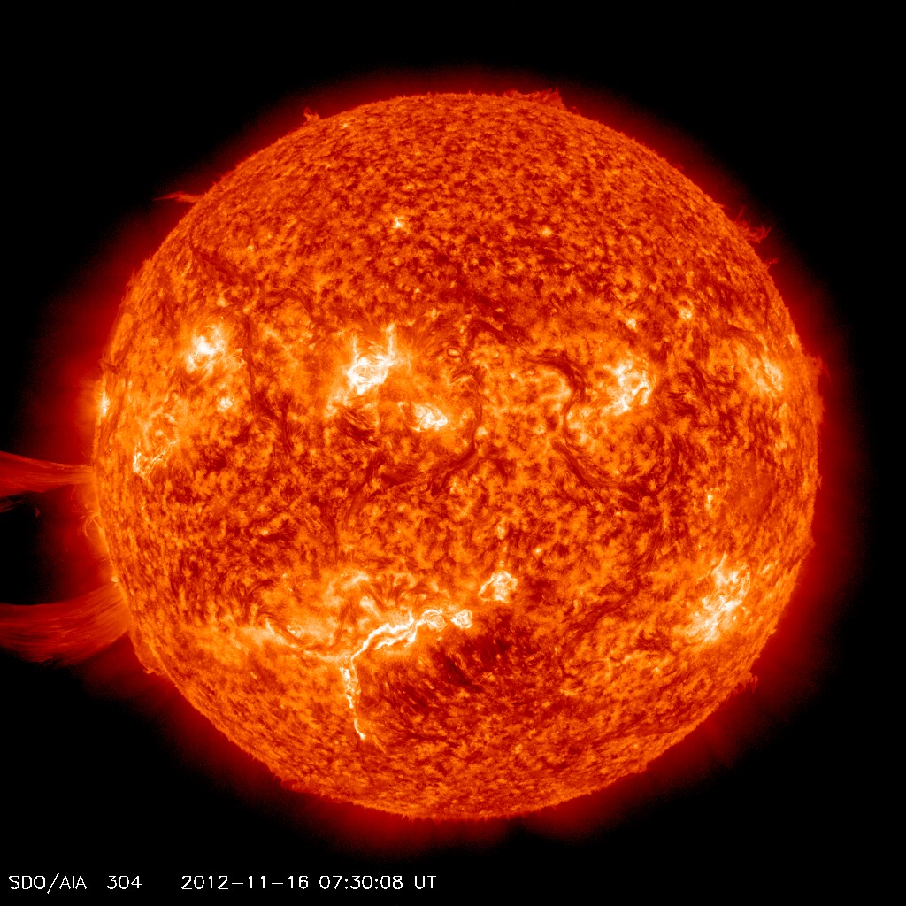 http://i.space.com/images/i/23745/original/monster-sun-prominence-nov-16-2012-sdo-big.jpg?1353162684